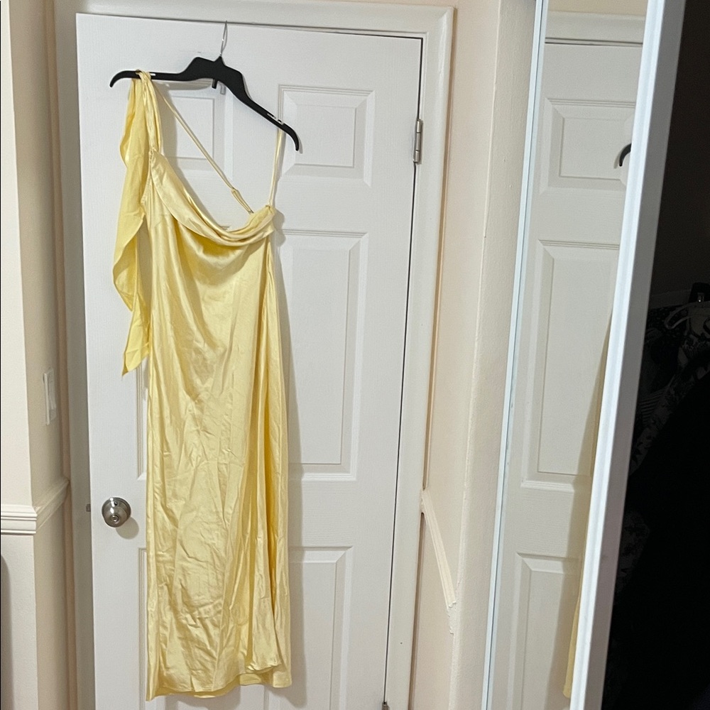 Hello Molly One-Shoulder Yellow Dress